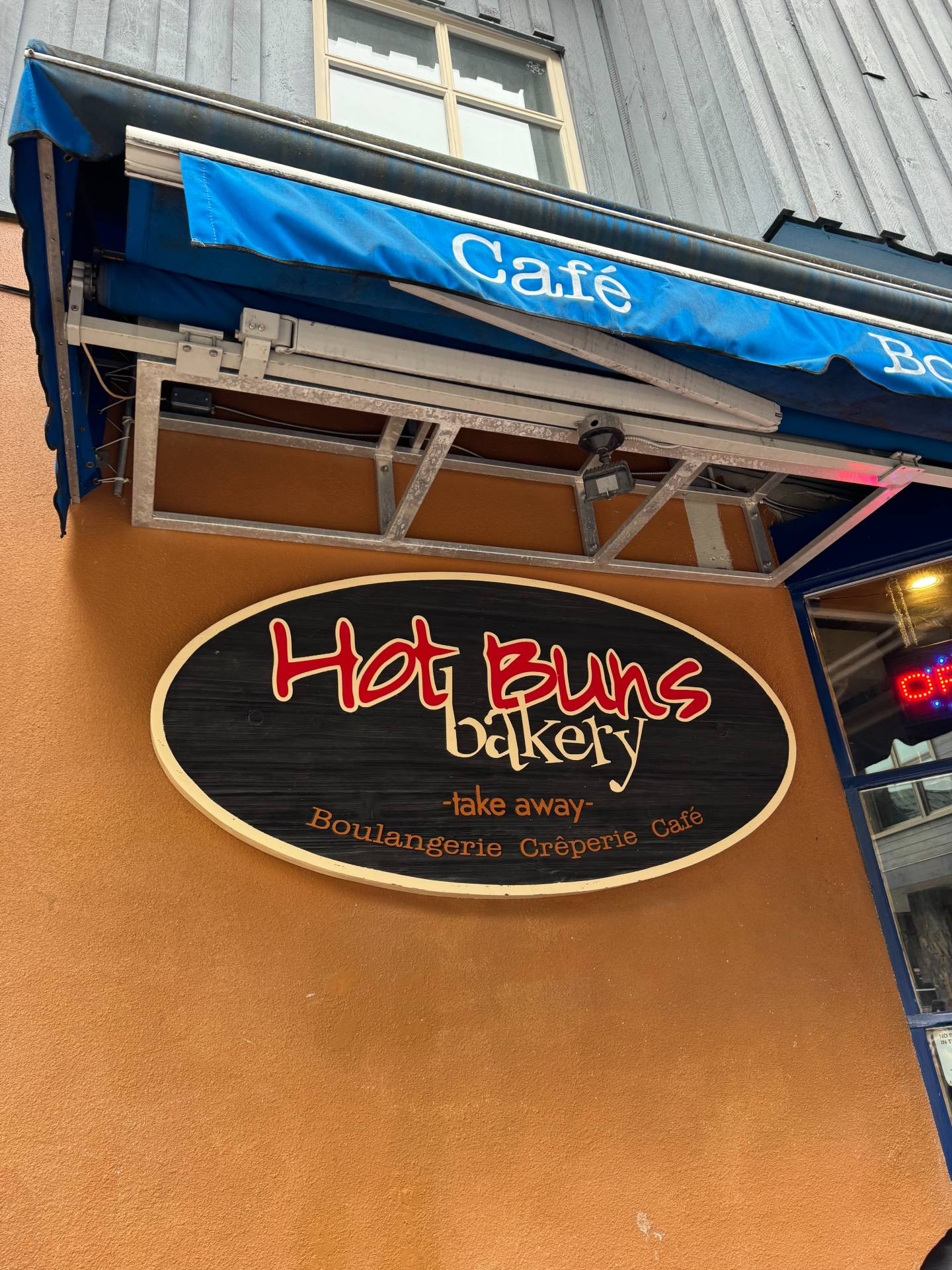 I am always happy when I find a good crepe. Hot Buns Bakery in Whistler Village delivered a crave worthy Nutella Strawberry Crepe-1