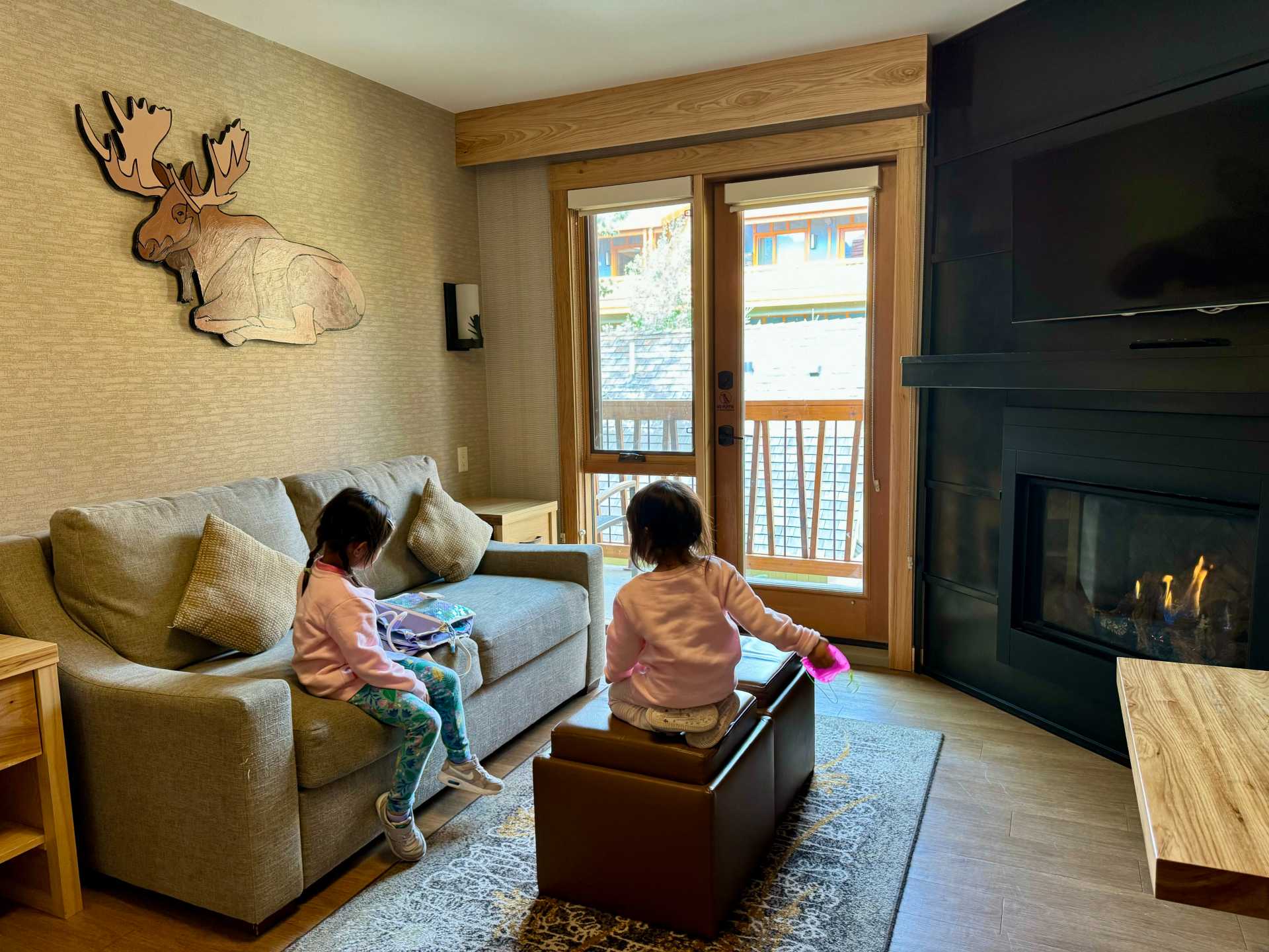 Our spacious one-bedroom suite at Moose Hotel was ideal for our family of four, offering plenty of room to spread out and relax. With a cozy lodge-style feel, the suite came complete with a kitchenette—perfect for quick breakfasts and snacks before heading out to explore Banff.