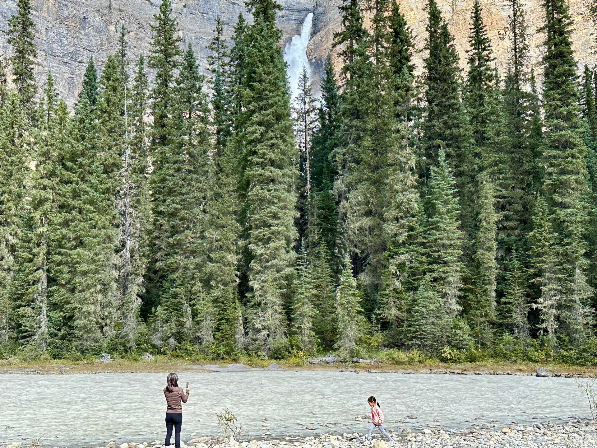 After a short, easy walk, you’ll be treated to this stunning view of one of Canada’s tallest waterfalls. From skipping stones by the river to exploring the nearby paths, Takakkaw Falls offers plenty of kid-friendly adventures-2