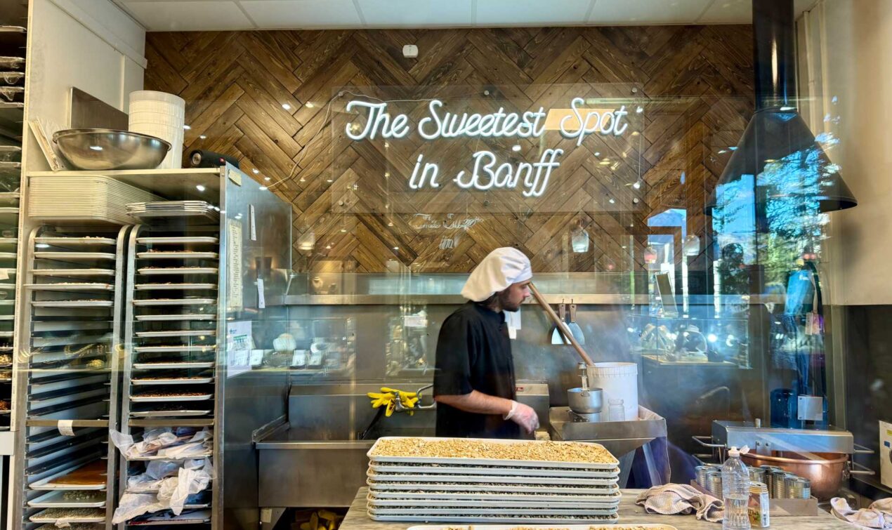 Traveling with children or not in Banff, you’ll want to make it to these iconic Canadian hotspots for dessert.