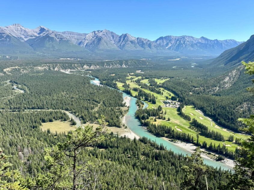 Hiking with Kids at Tunnel Mountain: A Family-Friendly Adventure in Banff