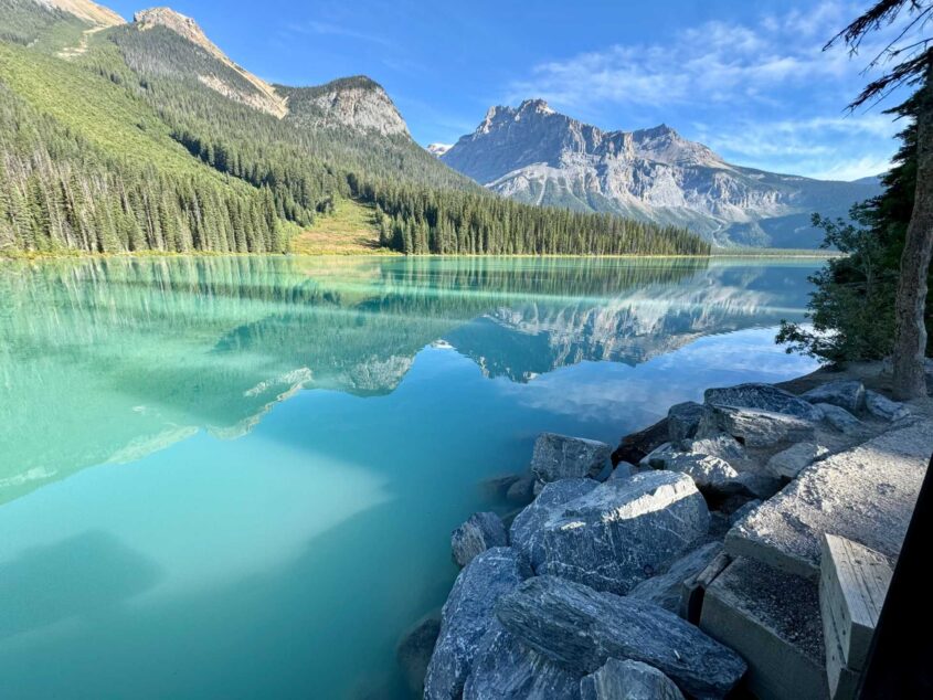 Exploring Emerald Lake: A Guide for Families and Adventurers