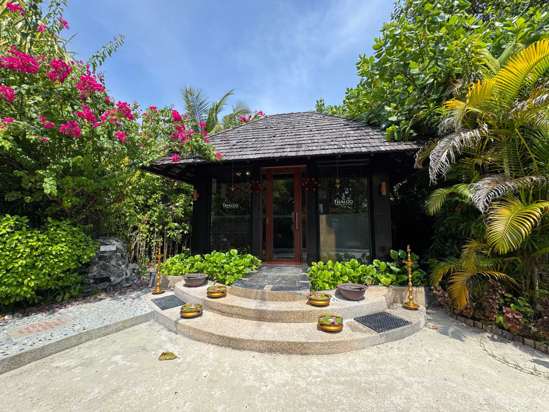 We visited the Thalgo Spa at Sun Siyam Iru Fushi almost every day during our stay. The relaxing treatments and exceptional service made it one of the highlights of our trip. If you are visiting, take full advantage of the spa offerings for a truly rejuvenating experience.