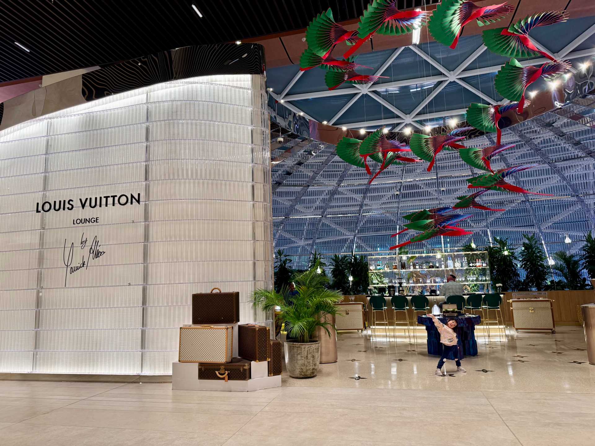 Access the Louis Vuitton Lounge by going upstairs towards the Al Mourjan Garden Lounge, its entrance is right across from the Al Mourjan counter—you can’t miss it.