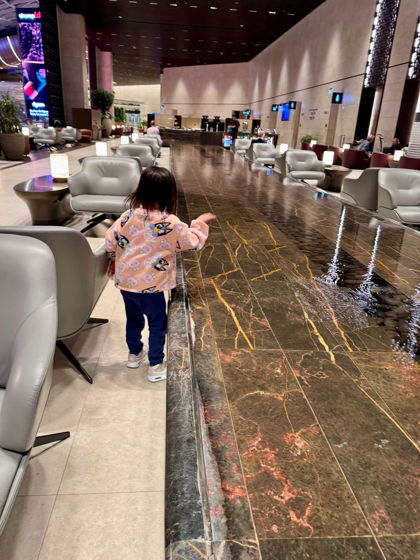 These before-and-after photos of the Al Mourjan Garden Lounge at Doha’s Hamad International Airport show just how much the space can fill up. While it was peaceful and nearly empty when we arrived in the early evening, the lounge became much busier late at night. With so many international flights transiting through Doha, peak hours at the lounge can get crowded quickly—something to keep in mind if you're planning to rest or dine during your layover-3